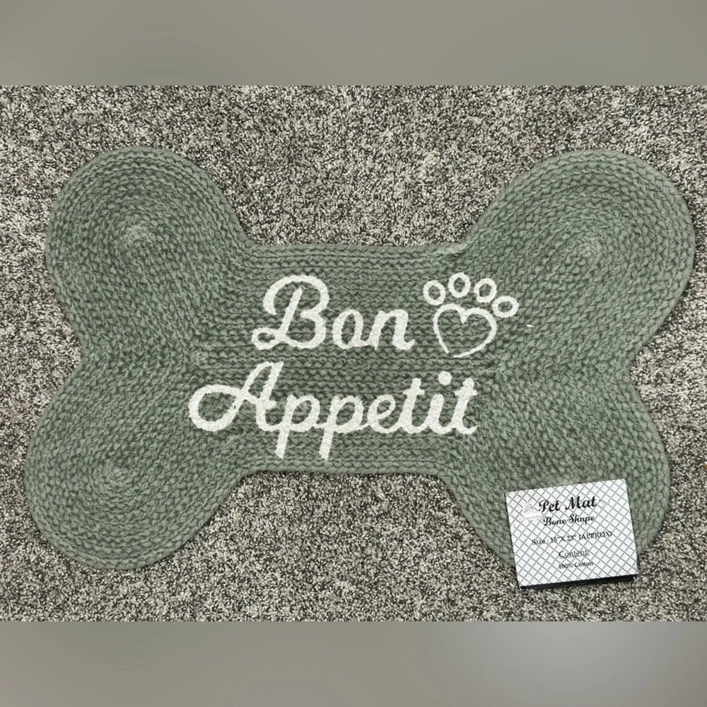 Green Bone-Shaped Pet Mat